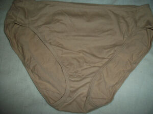 BALI LUXE Ladies Hi-Cut French Cut Brief Panty Size 9/ 2XL Tan Brown Color NWOT