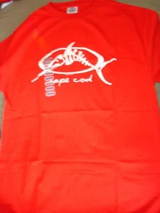 CAMISETA RESORT WEAR RED CAPA COD CON UN AZUL MARLINE - Imagen 1 de 5