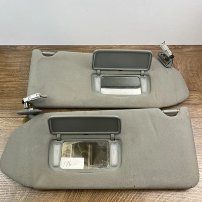 Juego de pares de parasoles grises para conductor y pasajero Honda Odyssey 1999-2004 Foto 1 de 4