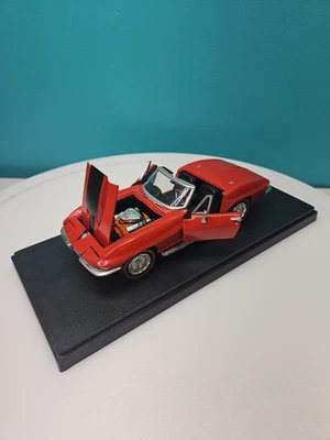 Imperfect 1:24 Diecast Classic Metal Works 1967 CHEVROLET CORVETTE AS-IS - Image 1 of 4