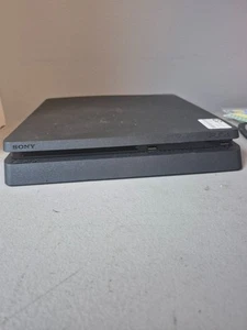 Playstation 4 Slim - 1TB - Schwarz - Bild 1 von 4