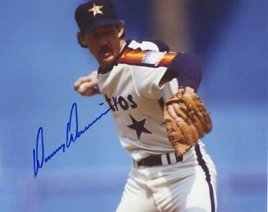 Danny Darwin Autograph Houston Astros Glossy 8x10 Color Photo - Picture 1 of 1