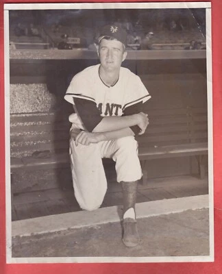 1955   NEW YORK GIANTS   TYPE 1    8 X 10   GLOSSY    DON MUELLER - Image 1 of 2