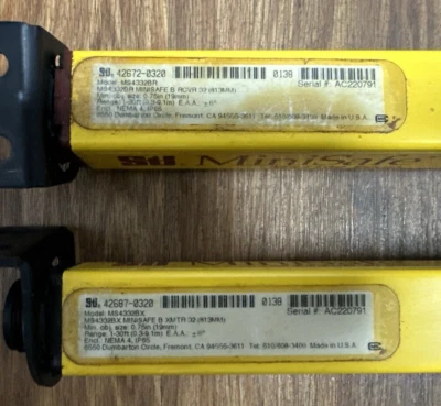STI MS4332BX & MS4332BR MINISAFE MS4300 CURTAIN EMITTER & RECEIVER **USED** - Image 1 of 4