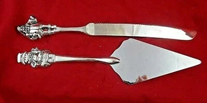 Juego de pastel festivo de Papá Noel y muñeco de nieve plateado de International (4860) - Imagen 1 de 4