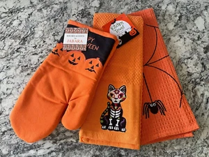 Halloween Set of 2 Orange Halloween Kitchen Towels and Oven Mitt - Picture 1 of 8