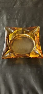 VINTAGE GLAS QUADRATISCHER BERNSTEIN ASCHENBECHER 4"X4" SCHÖN!!! - Bild 1 von 10