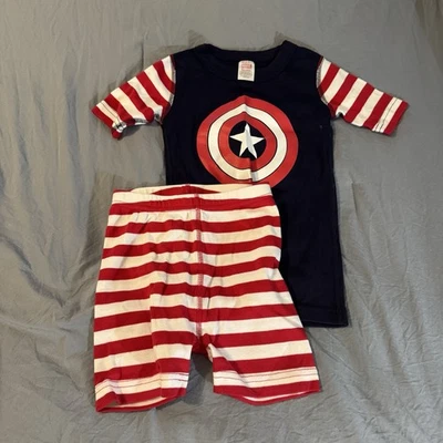 Pijama Hannah Anderson Capitán América para niños talla 6/7 Foto 1 de 4