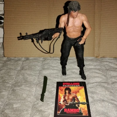 Figura de acción First Blood Part 2 JOHN J RAMBO~Sylvester Stallone~NECA~NUEVA EN CAJA Foto 1 de 4