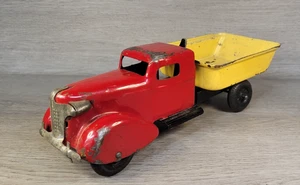 Vintage 1930"s Wyandotte Toys Pressed Steel Red & Yellow Dump Truck No. 33 USA - Picture 1 of 13