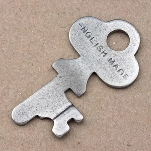 ENGLISH MADE Padlock Key 1¾" Small - Antique Key Vintage Key - ref.k666 - Picture 1 of 4