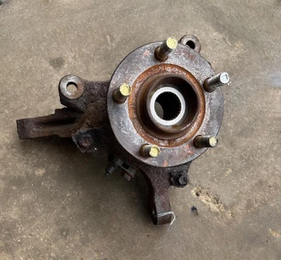 2003-2008 Subaru Impreza Forester Front Left Driver Spindle knuckle Assembly Oem - Image 1 of 3