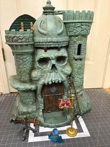 Masters of the Universe Classics CASTLE GRAYSKULL Matty Collector 2013 - Picture 1 of 10