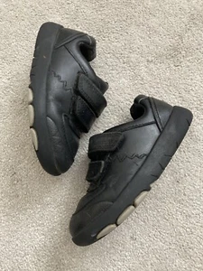 clarks Infant Childs Size 7 G Leather school Shoes Dinosaur VGC - Picture 1 of 7