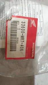 Honda Blinker Indicator RC30 RC31 VFR750R 33600-MR7-406 - Picture 1 of 4