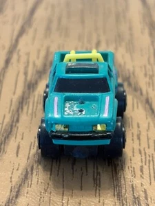 VTG 1986 Micro Machines Datsun 4x4 Off Road Pick Up Truck Green Pink Stripes - Picture 1 of 4