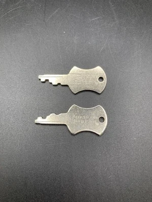 2 llaves de equipaje American Tourister vintage para maleta Foto 1 de 3