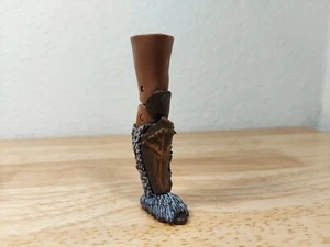 MCU M'baku Right Leg BAF Piece Marvel Legends Action Figure Hasbro Loose - Picture 1 of 2