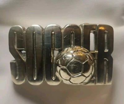 Hebilla de cinturón de fútbol vintage de latón macizo 1978 hebilla de barón 3,25" de largo x 2" de ancho BONITA Foto 1 de 4