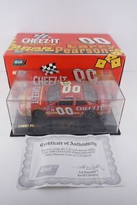 1999 Larry Pearson Cheez It 1/24 Revell NASCAR Diecast