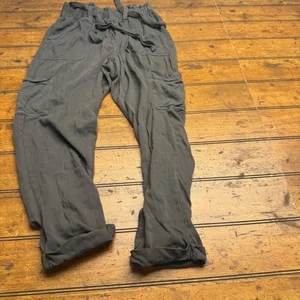 Pantaloni cargo donna Aeropostale verde oliva sacchetto di carta vita coulisse taglia S - Foto 1 di 5