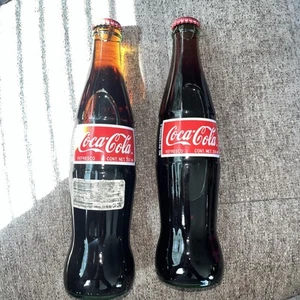 2 Vintage 2002 COCA-COLA Coke SODA BOTTLE Glass Hecho En MEXICO Mexican 355ml - Picture 1 of 11
