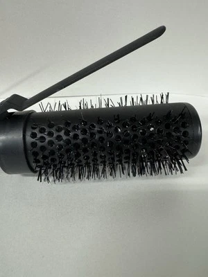 Cepillo de pelo redondo recubierto de cerámica barril ventilado con clip para rizar 1,5 pulgadas Foto 1 de 4
