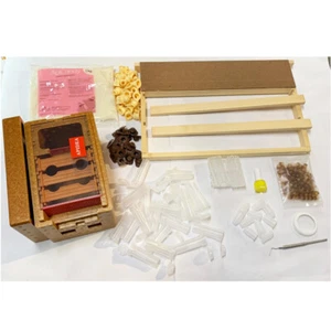 Kit per allevamento api regine - Foto 1 di 1