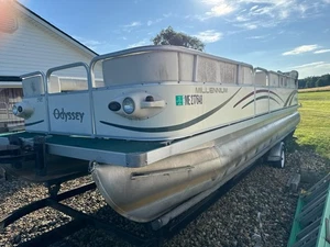 2003 Odyssey 23' Pontoon w/ Registration & Trailer - Picture 1 of 13