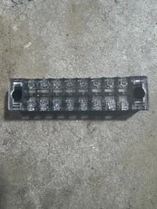 Dual Rows 8 Positions 600V 15A Wire Barrier Block Terminal Strip New - Picture 1 of 3