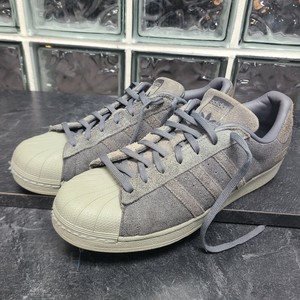 grey superstars