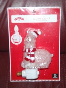 Christmas Holiday Time Indoor Night Light Llama Swivel Plug NEW - Picture 1 of 2