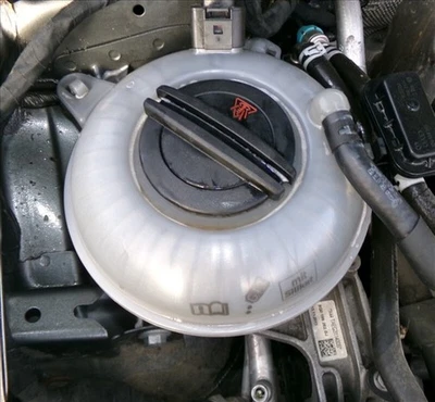 100019 expansion tank for AUDI A3 2.0 TDI 2013-2016 2014 - Image 1 of 3