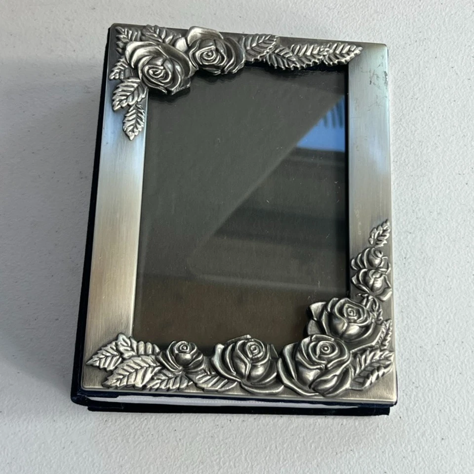 Álbum de fotos vintage Royal Limited Silver Rose contiene fotos de 5x7 Foto 1 de 4