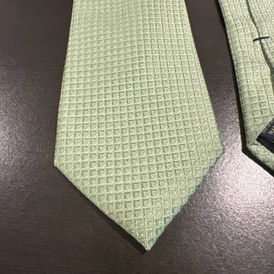 Corbata Club Room Cuadrados Cuadrados a Cuadrados Geométricos 100% Seda 3.25" Foto 1 de 4