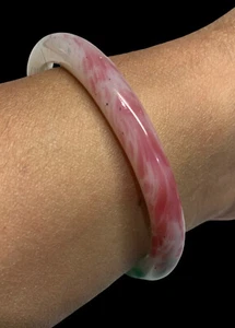 opaque white Pink Green Agate bangle - Picture 1 of 8