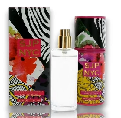 SJP Sarah Jessica Parker NYC Eau De Toilette 1 oz Spray New - Image 1 of 3