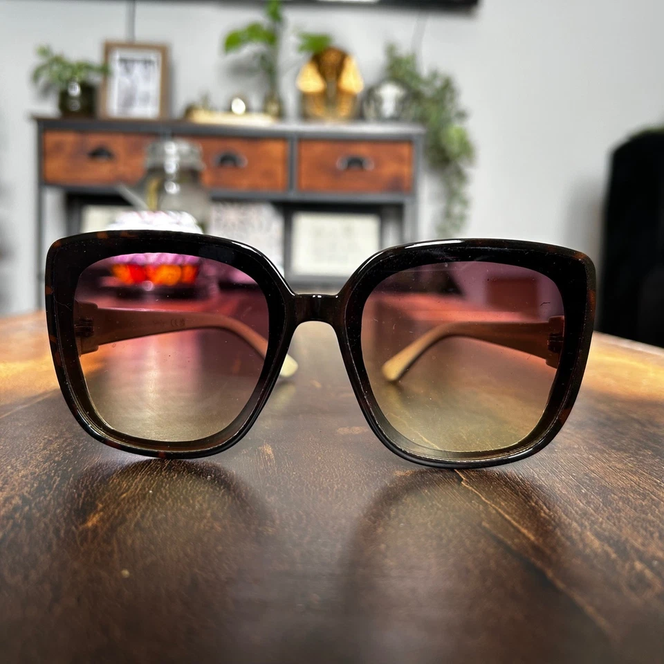 Gafas de sol Jessica Simpson concha de tortuga marco cuadrado de gran tamaño J6334 Foto 1 de 4