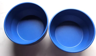 2 cuencos de sopa de cereales west elm Aaron Probyn de 5" azul de plástico duro/melamina Foto 1 de 4
