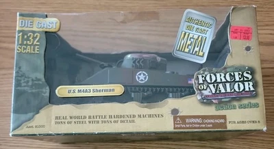 Forces of Valor US M4A3 SHERMAN WWII Battle Tank 1:32 Scale - Imagem 1 de 4