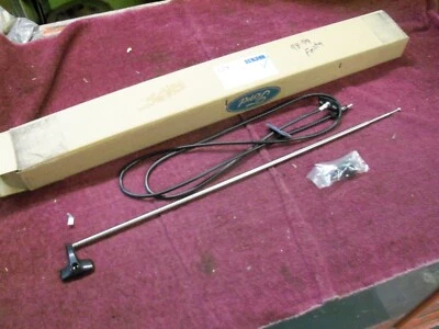 Antena Ford Fiesta 1978-1979 NOS D8RZ-18813-D Foto 1 de 4