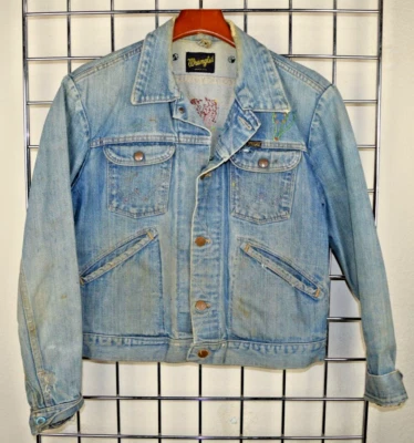 Chaqueta Jean Wrangler Vintage Talla S/M Años 70 Bordada a Mano Corazón Soporte B Hecha en EE. UU. Foto 1 de 4
