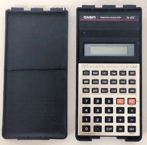 Calculatrice scientifique CASIO FX-82c 1989 Japon - Afbeelding 1 van 5