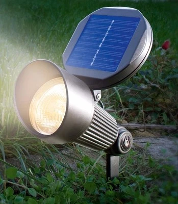 2x LED Solarstrahler warmweiß Solarleuchte Gartenstrahler Gartenlampe Spotlight  - Bild 1 von 4