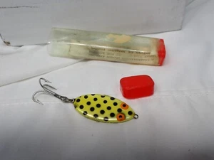Vintage Bomber Green Yellow Black Dot Slab Spoon - 2" Perfect condition in box - Picture 1 of 3