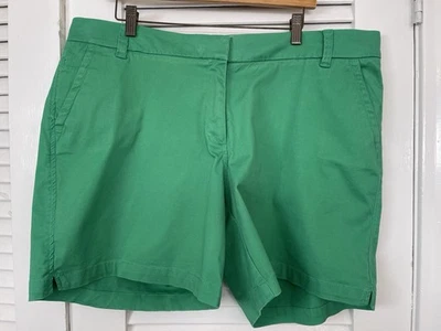 Pantalón corto Crown & Ivy verde Caroline para mujer talla 18W Foto 1 de 3