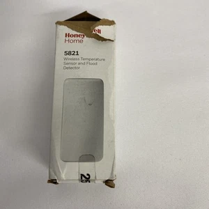 Honeywell 5821 Wireless Temperature Sensor & Flood Detector White New - Picture 1 of 2
