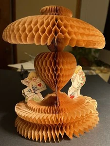 Die-Cut 3-D Honeycomb Valentine Greetings card opens to about 8x8x8 - Picture 1 of 4