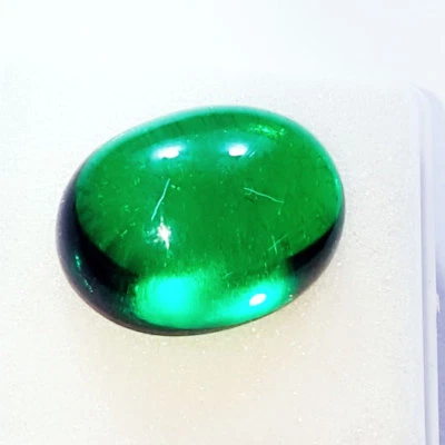 Che-tan Panna (Emerald) 24.72 Ct Loose Gemstone Transparent Oval Cut Emerald Gem - Image 1 of 4