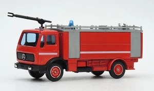 very sharp Solido Mercedes Lance 1/43 die cast fire truck made in France 3114 - Picture 1 of 13